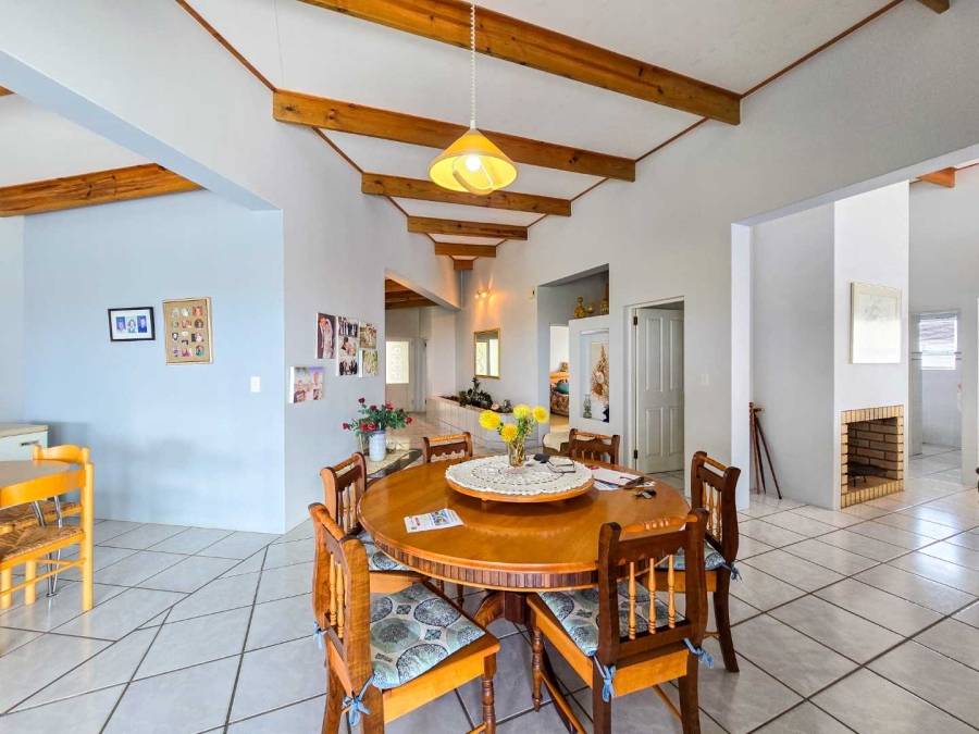 4 Bedroom Property for Sale in Stilbaai Wes Western Cape